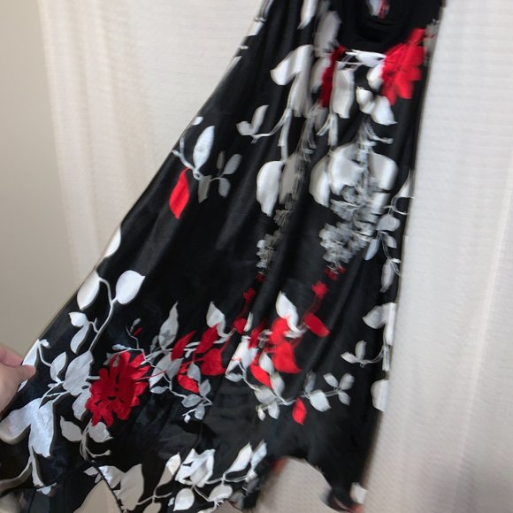 Speechless Long Black Handkerchief Hem Dress - Picture 5 of 10